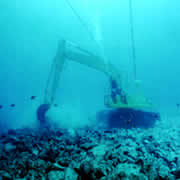 -20 m水深における作業状況1