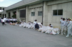 �e�q�N���[�������̕��i