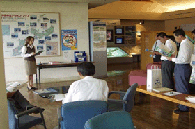 ���H���Ƃ̎��@�̕��i