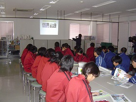 �o���A�t���[����