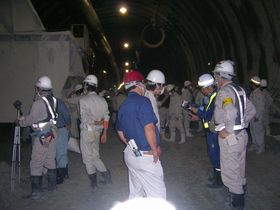 �g���l�����̕��i