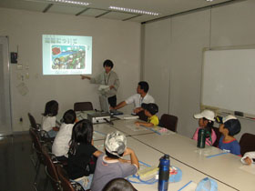 �X���C�h���g���ē��ɂ��Ċw�K