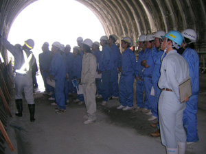 �g���l���������w