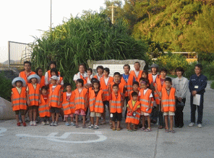 �J�j���񂨏������{�����e�B�A�c�A�[�̋L�O�B�e