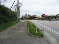 恩納村瀬良垣歩道の風景