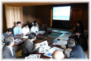 �p�[�g�i�[�V�b�v��c�̗l�q�i�������ɂāj 