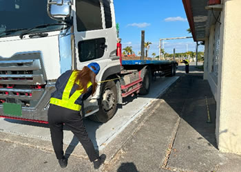 �摜�i�����4���ځj