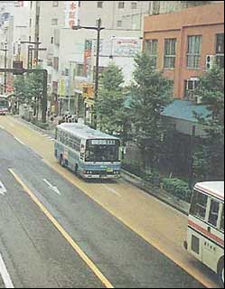 �o�X���[���ʐ^